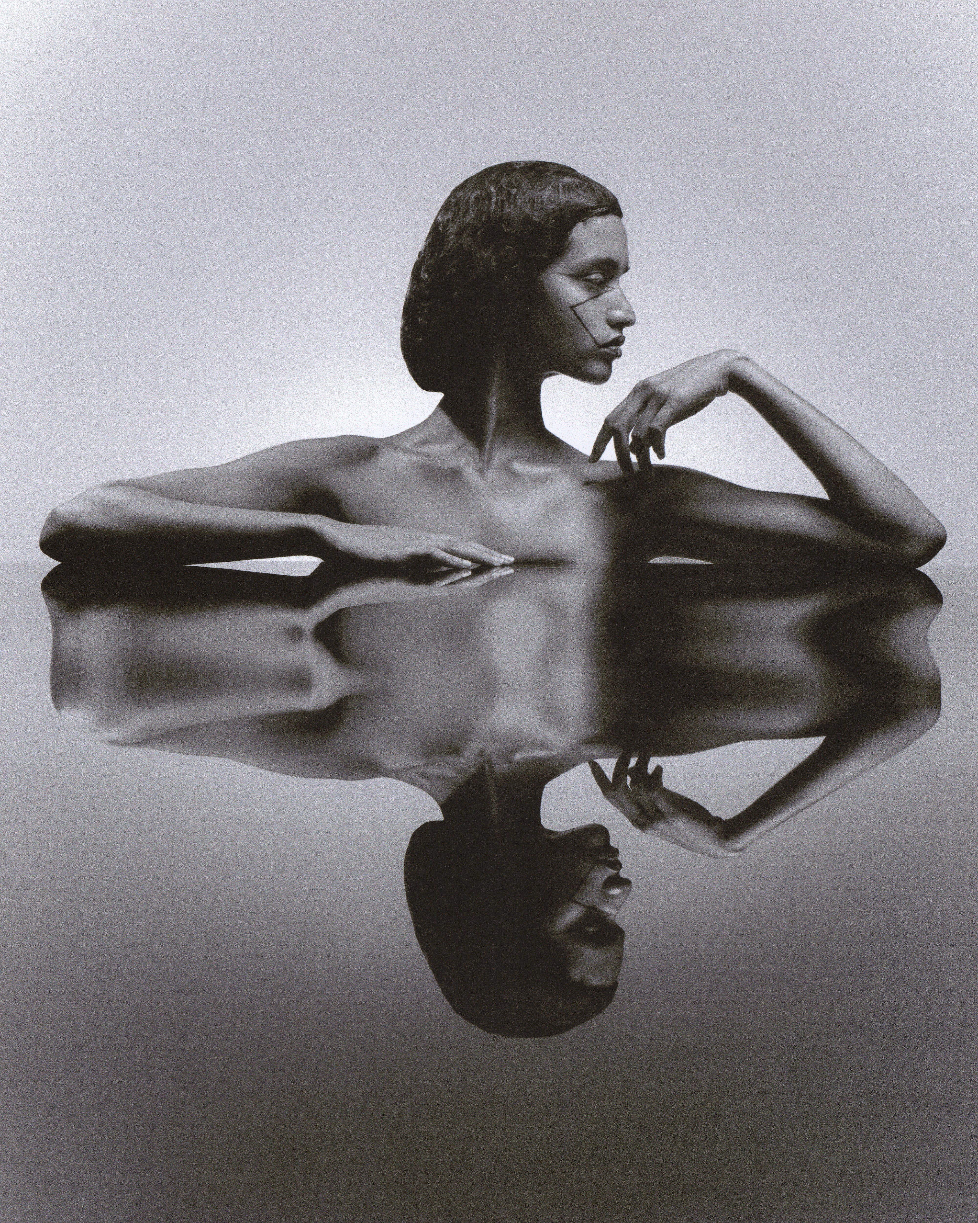 Model: @charissemone